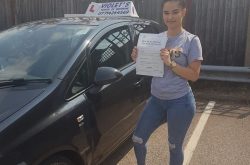 Violeta Pintilie – Instructor Auto Londra