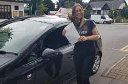 Violeta Pintilie – Instructor Auto Londra